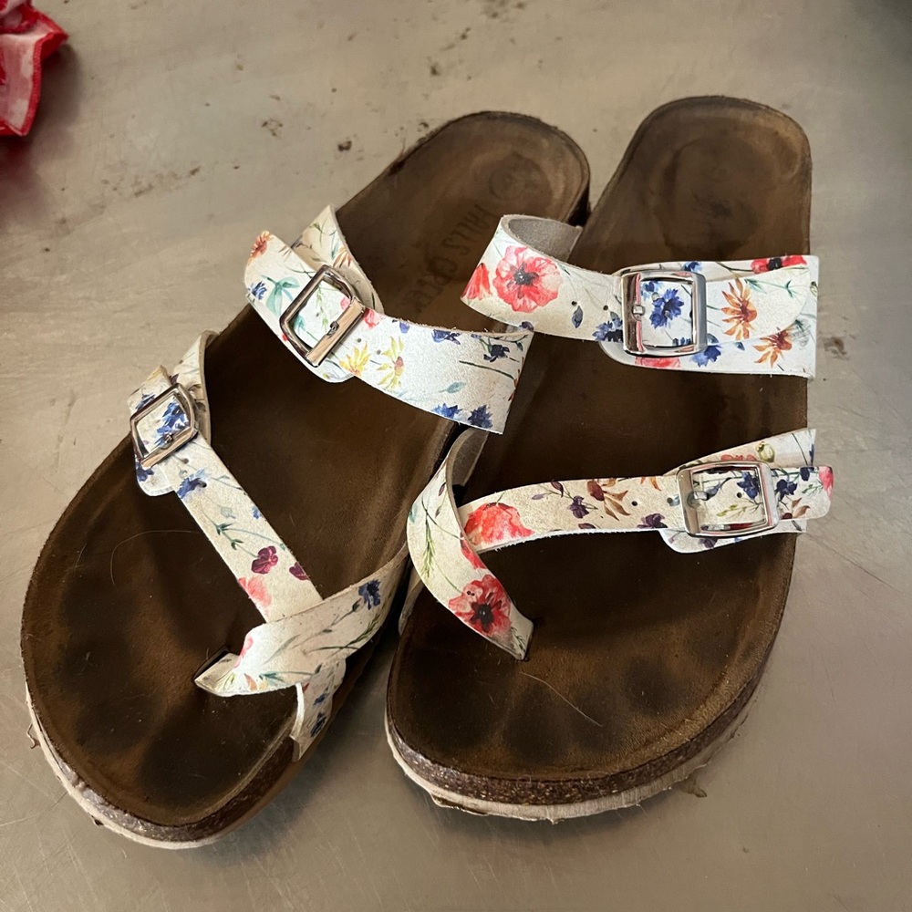 Floral Buckle Sandals